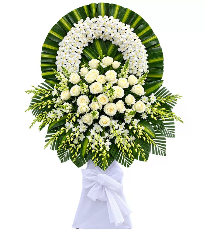 Vòng hoa viếng hồng trắng, vòng tròn phía trên