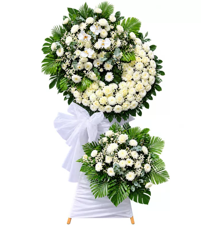 Kệ hoa viếng cúc trắng, vòng viếng lệch bên