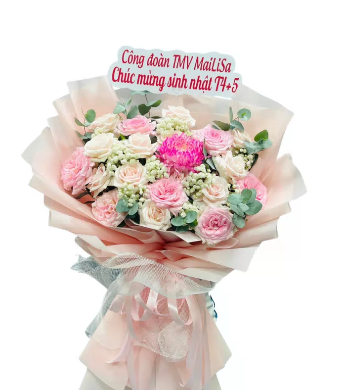 Bó hồng pastel phối lá bạc