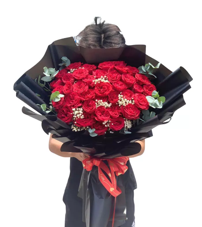 Bó hồng sắc đỏ