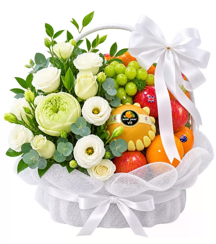 Giỏ trái cây hoa trắng xanh, lưới và nơ trắng