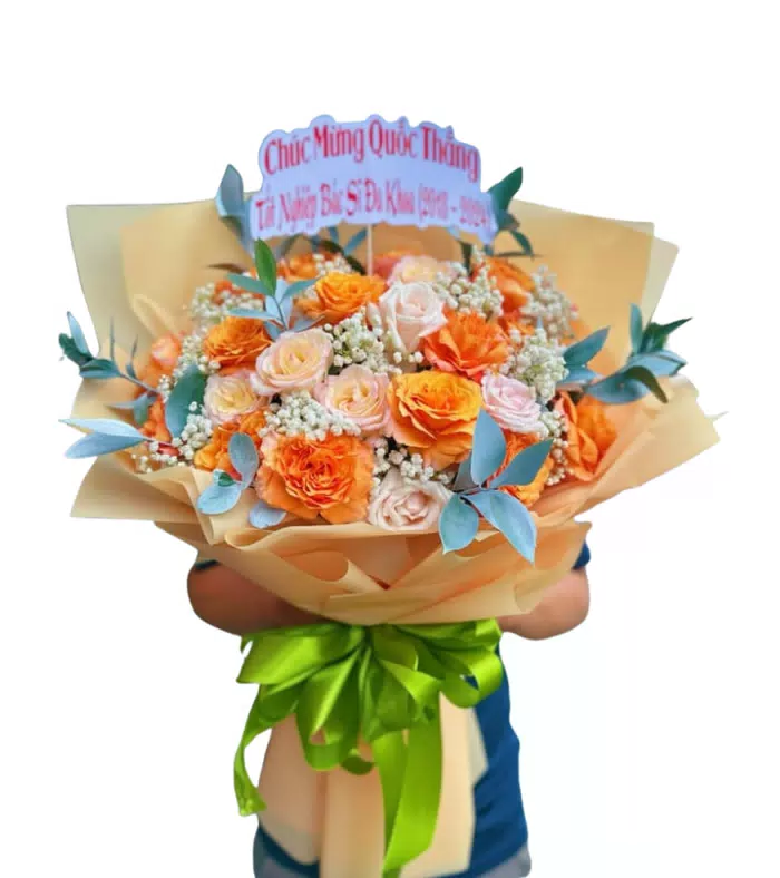 Bó hoa sắc vàng cam