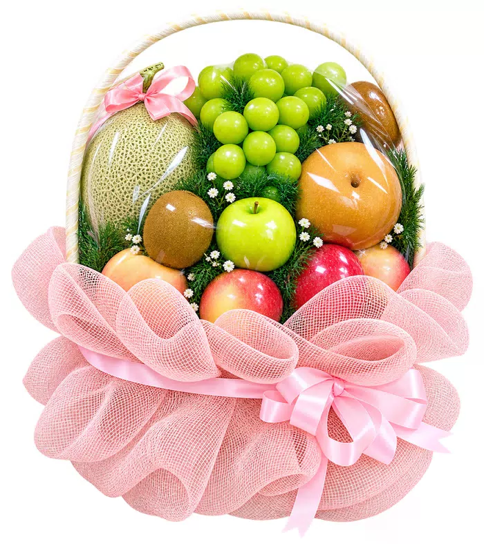 Giỏ trái cây lưới hồng, kiwi và nơ hồng